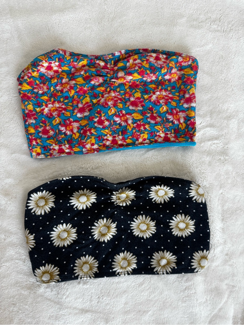 Nollie Floral Print Bandeau Crop Tops - Teal Multi & Black Daisy